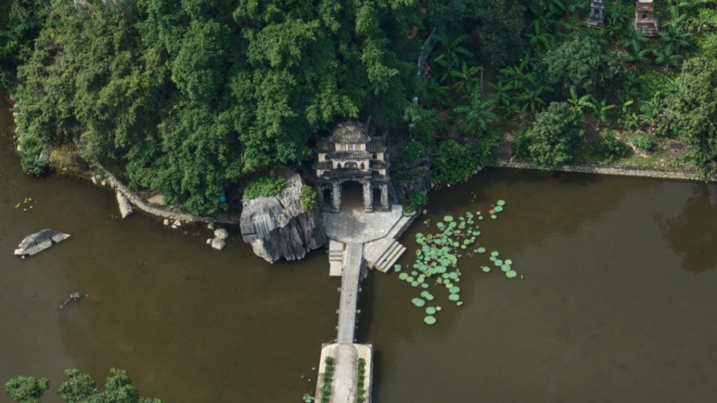 Bich Dong Pagoda