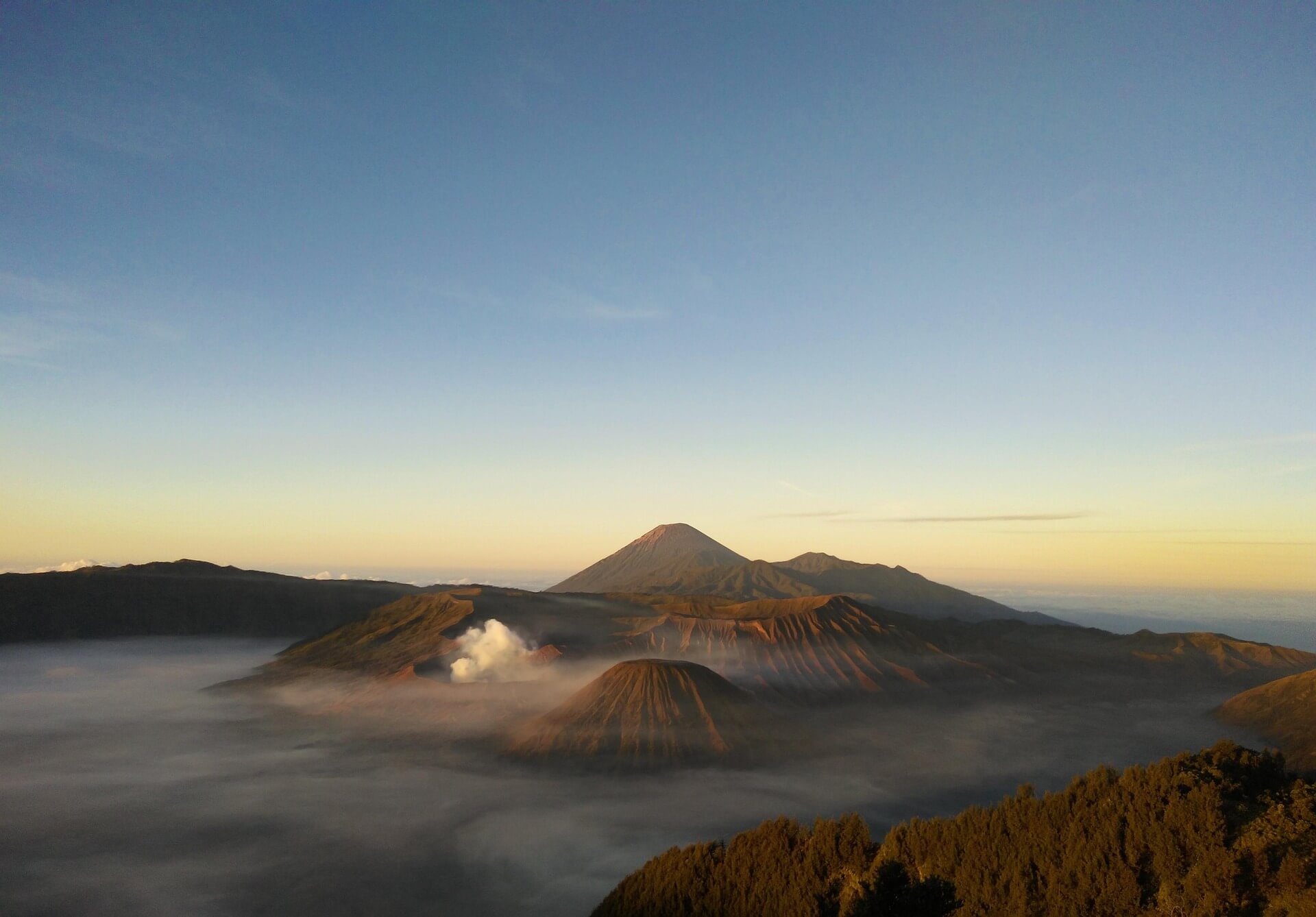 MOUNT BROMO final Mount Bromo