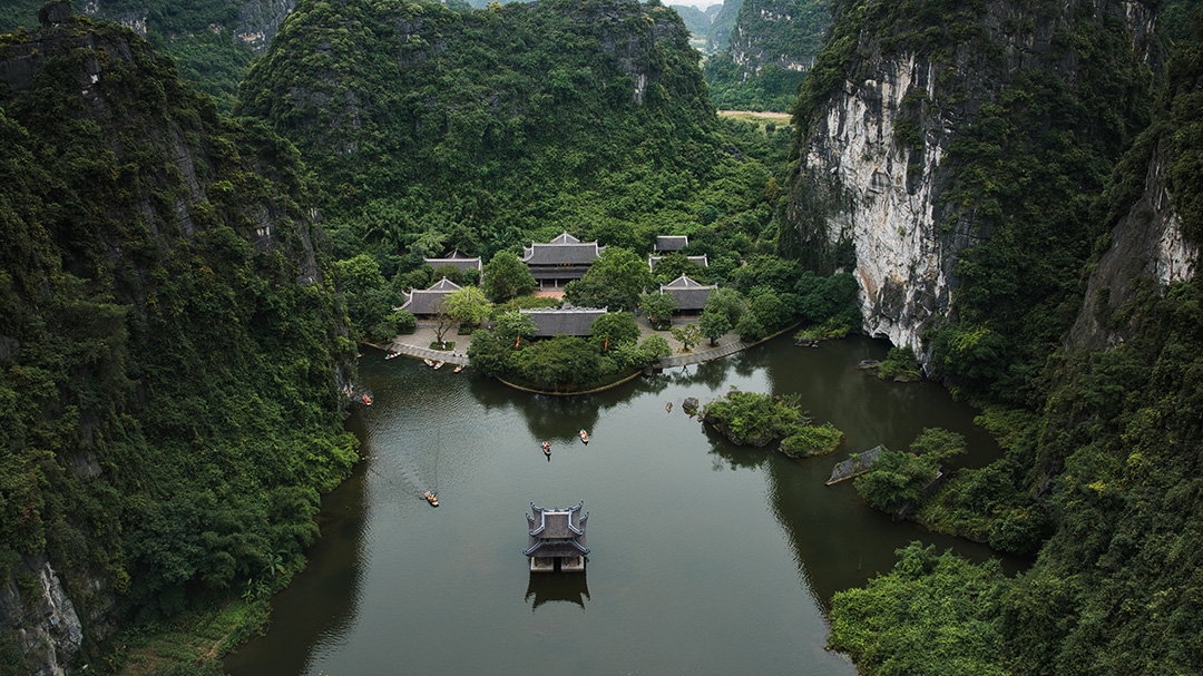 Aerial view of Hanh Cung Vu lam Vu Lam Royal steps