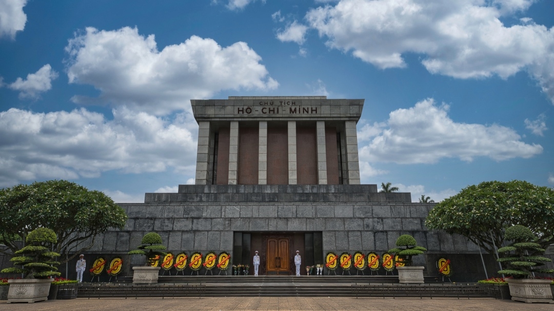 Ho chi Minh Mausoleum